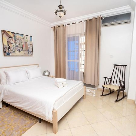 Appartement 2 Chambres Pres De La Corniche Tanger Exterior foto