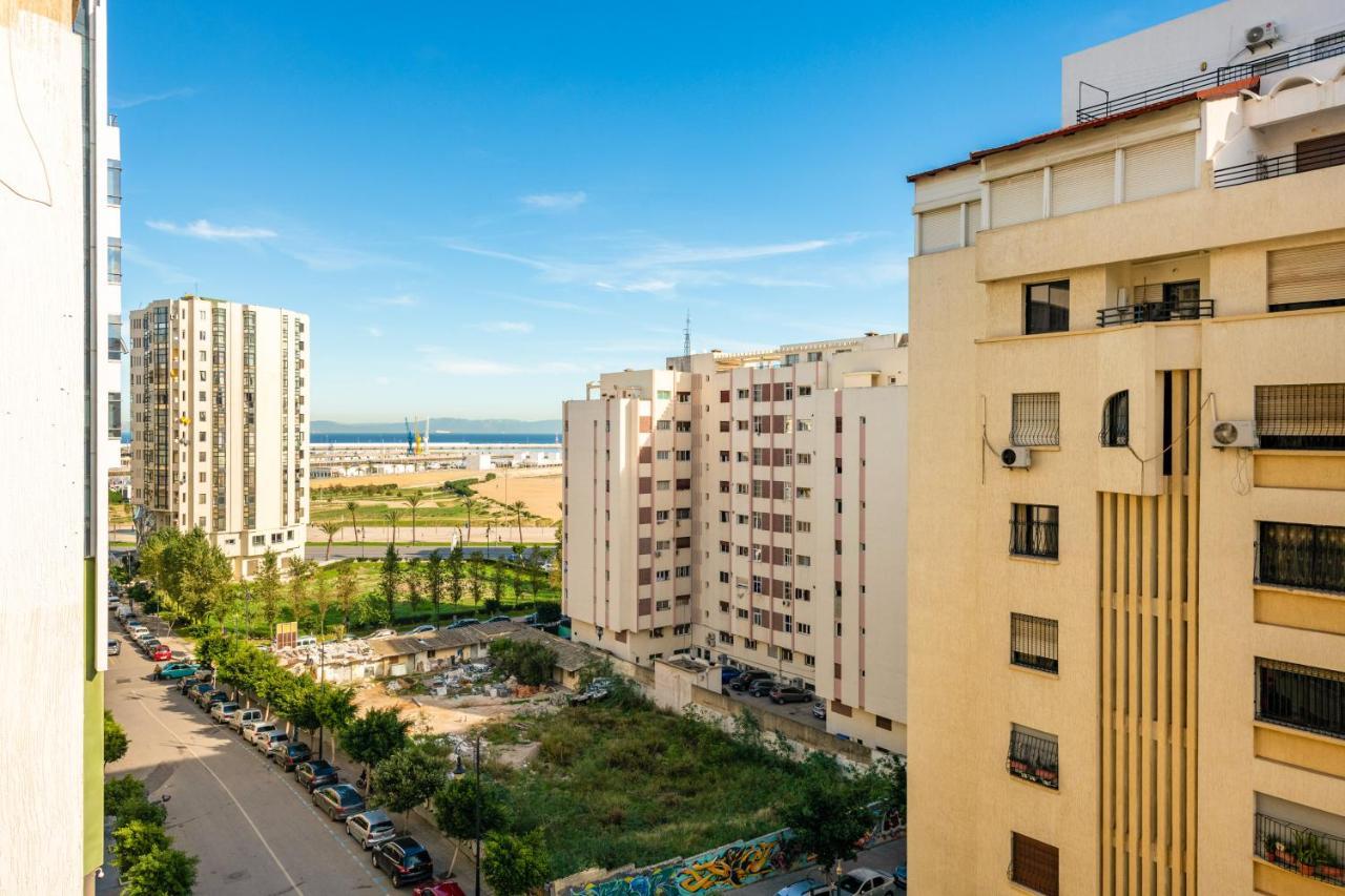 Appartement 2 Chambres Pres De La Corniche Tanger Exterior foto