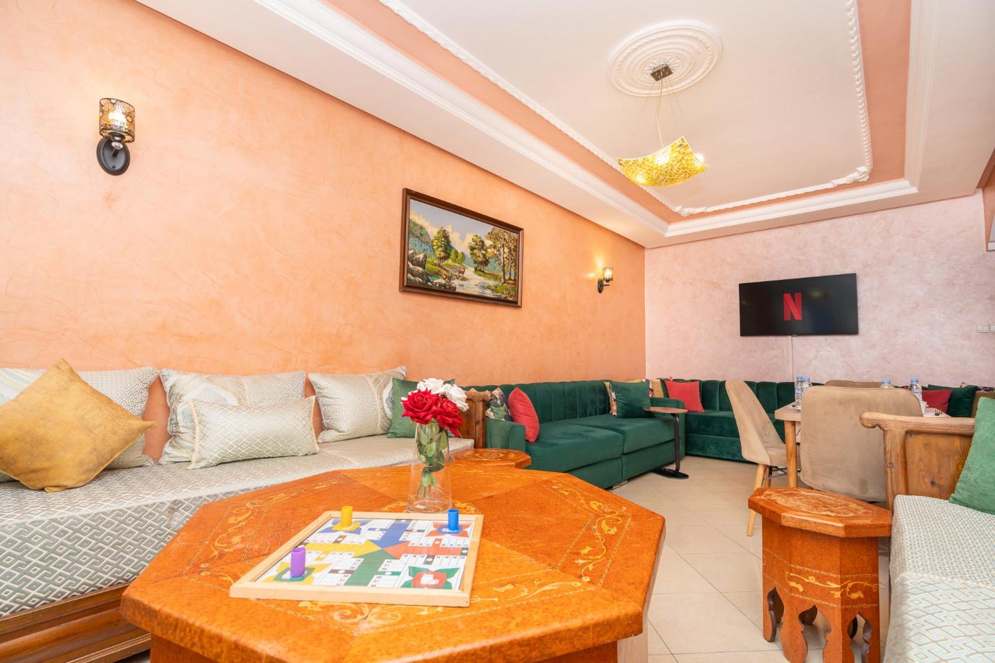 Appartement 2 Chambres Pres De La Corniche Tanger Exterior foto
