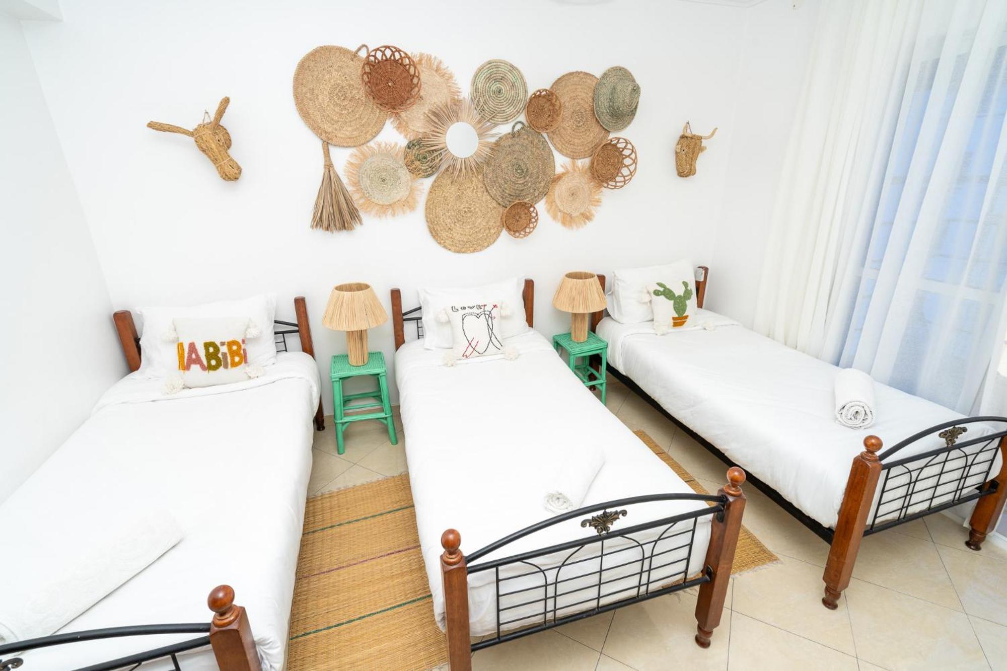 Appartement 2 Chambres Pres De La Corniche Tanger Exterior foto